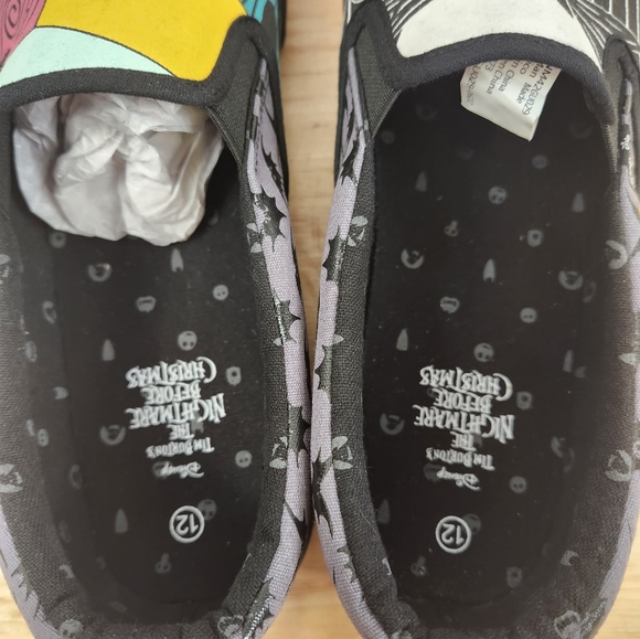 NEW Disney Jack And Sally Nightmare Before Christmas Halloween Shoe Mens 12/11.5 - Picture 7 of 8